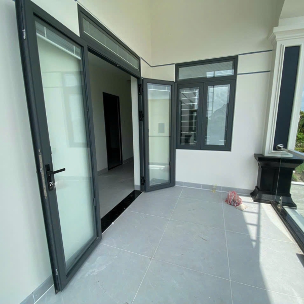 TRANG TRÍ CỬA KÍNH